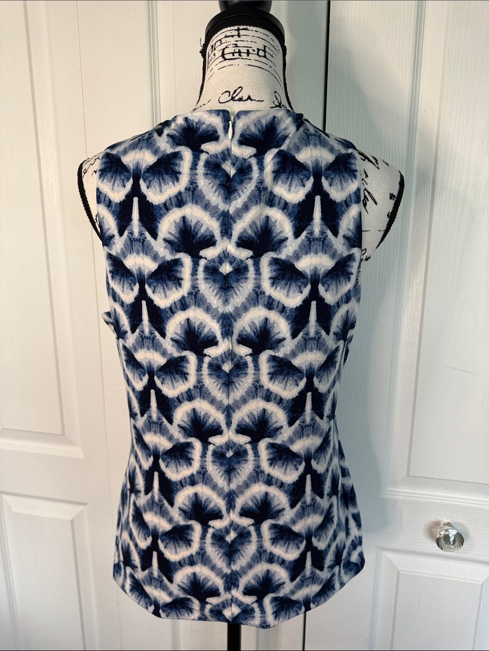White House Black Market Navy and White Crisscross Halter Top - Picture 4 of 6